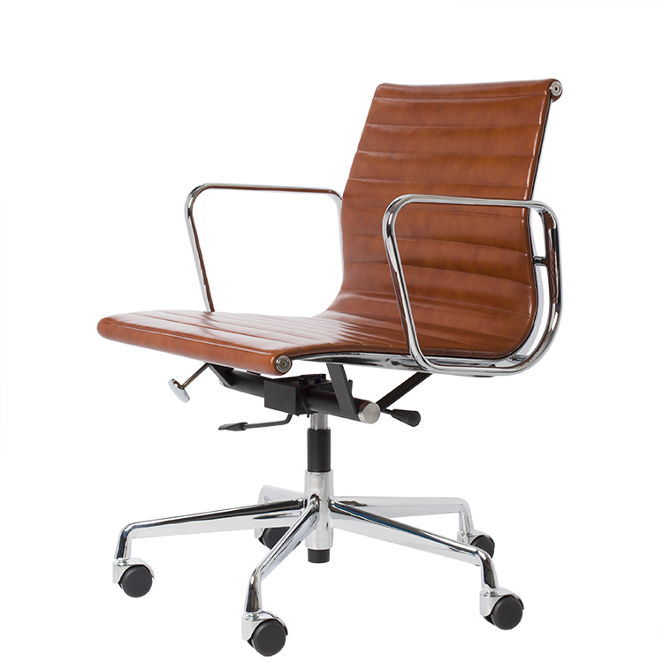 Sedia da ufficio EA117 pelle antico - sedia da ufficio di Charles Eames a Roma