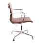 Krzesło konferencyjne Eames EA108 skóra antyczna - bok