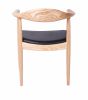 Cadeira de jantar Hans Wegner Kennedy assento de couro preto cinza - vista traseira