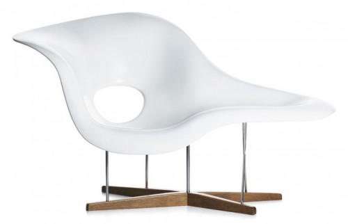 Eames la Chaise Lounge chair white 