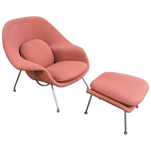 Eero Saarinen Womb Lounge stoel met Hocker